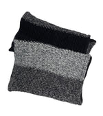 Carica l'immagine nel visualizzatore di Gallery, Scaldacollo a righe in grana di riso -Nero Melange