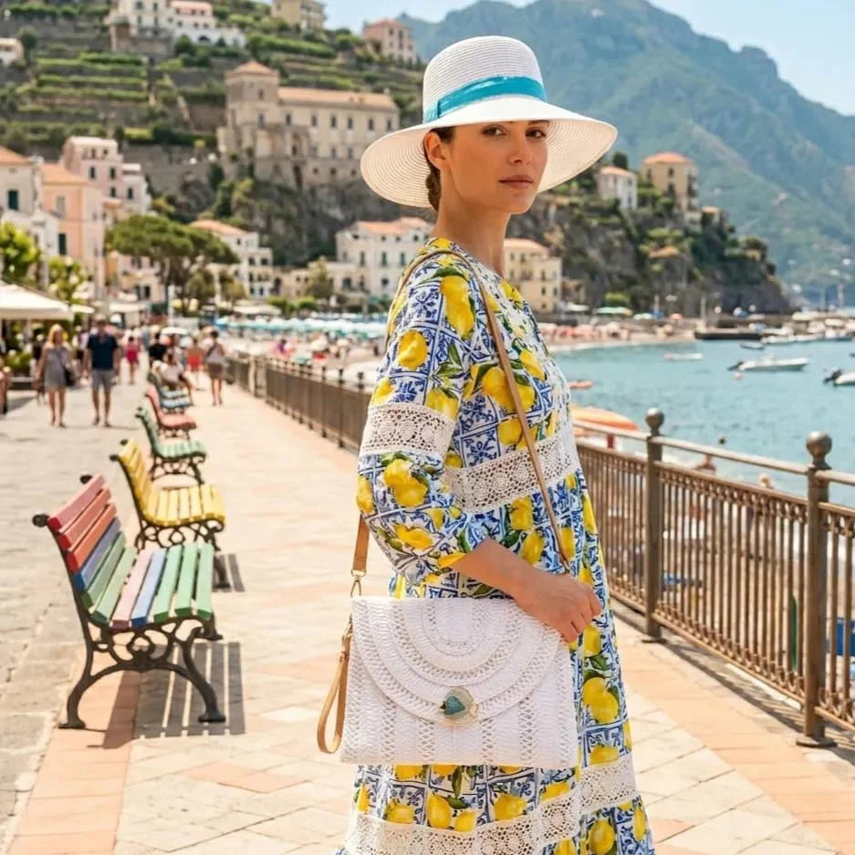 OE! Playa pochette in paglia con spilla removibile artigianale