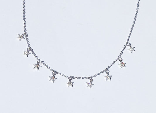 Collier avec étoiles et paillettes